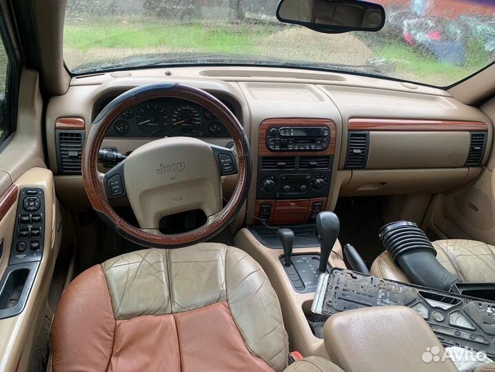 В разборе Jeep grand cherokee wj