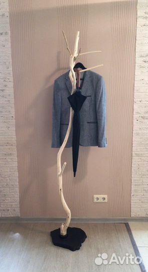 Вешалка для одежды напольная