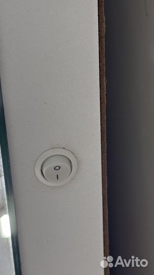 Гримерное зеркало с подсветкой (лампами)