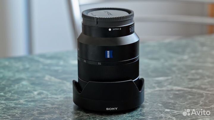 Объектив Sony Carl Zeiss Vario-Tessar SEL 24-70 F4