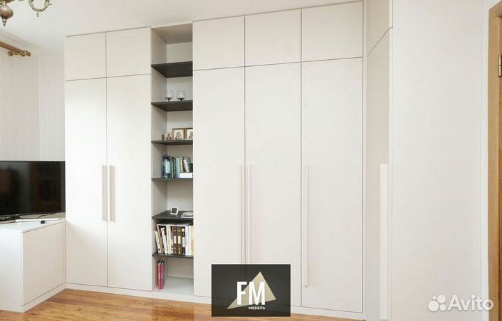 Шкаф в прихожую