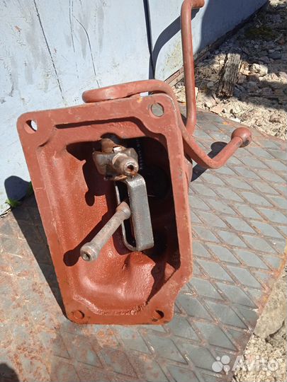 Рычаг переключения скоростей на тракторе Т-40