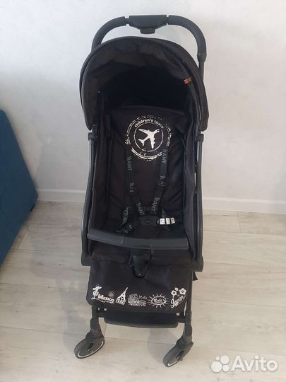 Прогулочная коляска tour