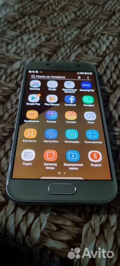 Samsung Galaxy A3 (2017) SM-A320F/DS, 2/16 ГБ
