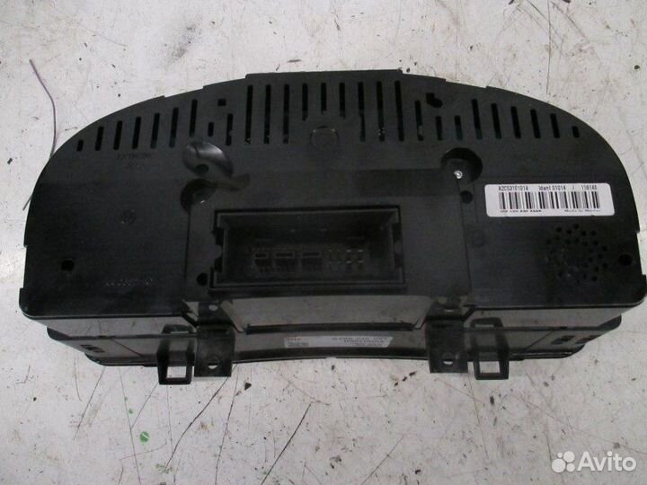 Щиток приборов Volkswagen Jetta 2 2005