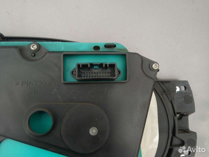 Панель приборов на Рено Логан 1.4i 2007 г.в