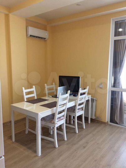 2-к. квартира, 43 м², 3/4 эт.