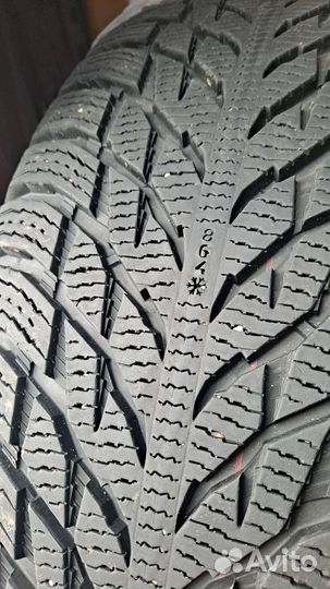 Nokian Tyres Hakkapeliitta R3 SUV 275/60 R20