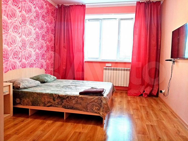 2-к. квартира, 60 м², 1/12 эт.