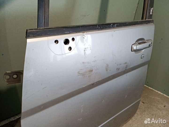 Дверь nissan serena PC24