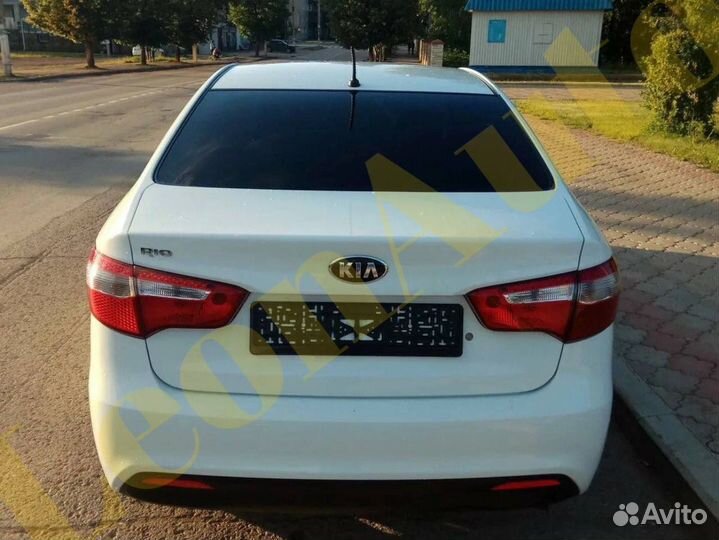 Бампер задний Kia Rio 3 2011-2015 Белый