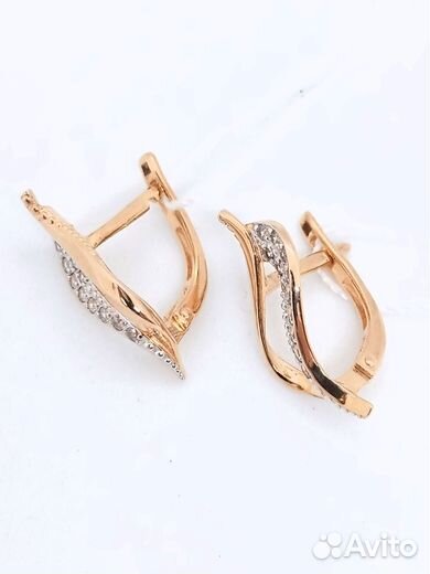 Серьги с синтетическим камнем Золото