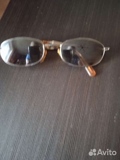 Солнцезащитные очки