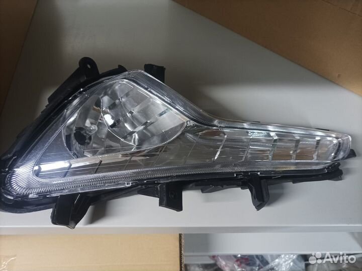 SAT Фара противотуманная KIA sportage III 10-16 LH