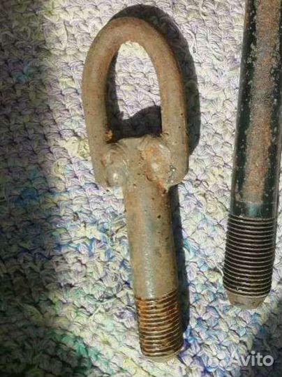 Буксировочный болт