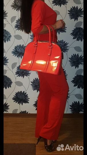 Аксессуары сумки женские разные