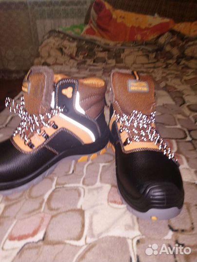 Ботинки мужские зимние 41 размер новые