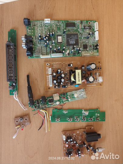 Электронные компоненты