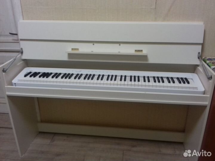 Стойка для пианино