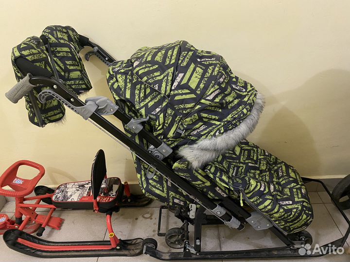 Зимняя детская коляска