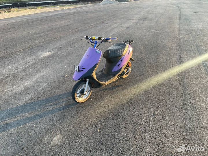 Honda dio af 27 stunt
