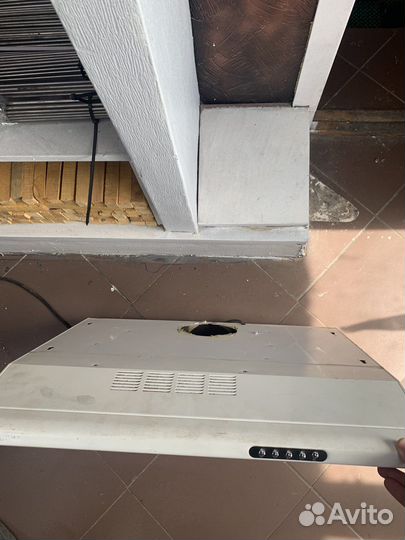 Кухонная вытяжка бу