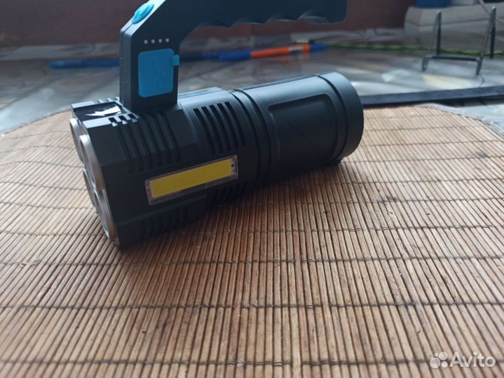 Фонарь светодиодный аккумуляторный