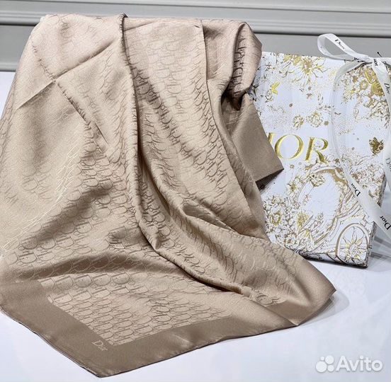 Шарфы и палантины