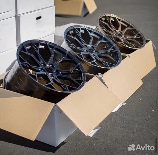 Кованые диски GT Forged R22 5x108 на Jaguar F-Pace