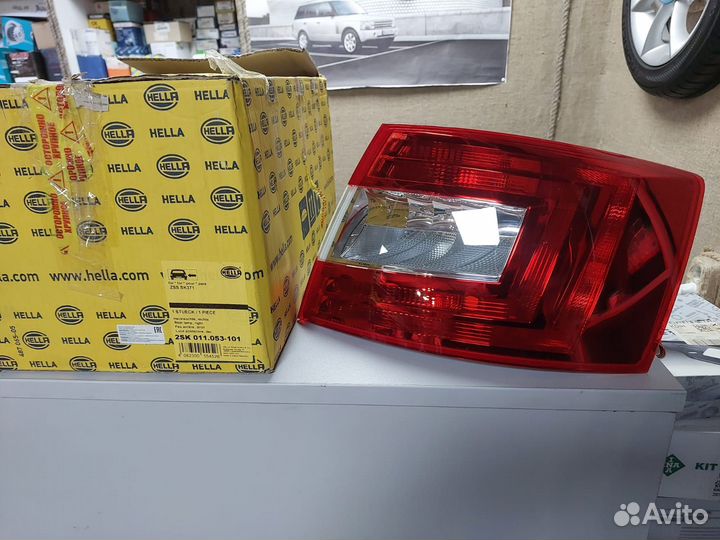 Фонарь задний R skoda - octavia Hella 2SK011053101