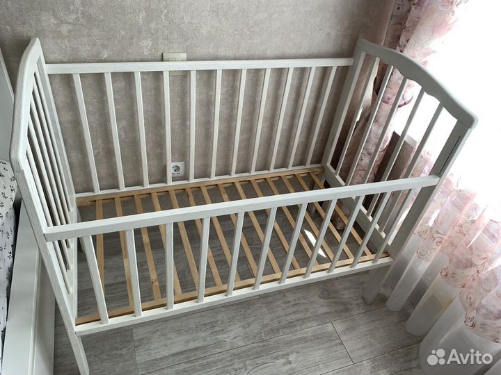 Детская кроватка