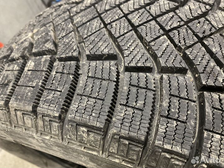 Pirelli Ice Zero FR 235/55 R19