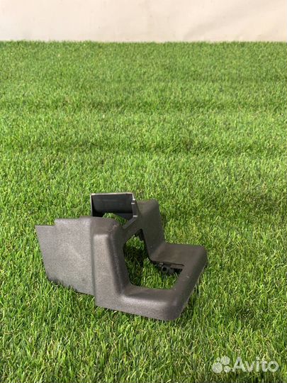 Пластик салазок сиденья передний левый Ford