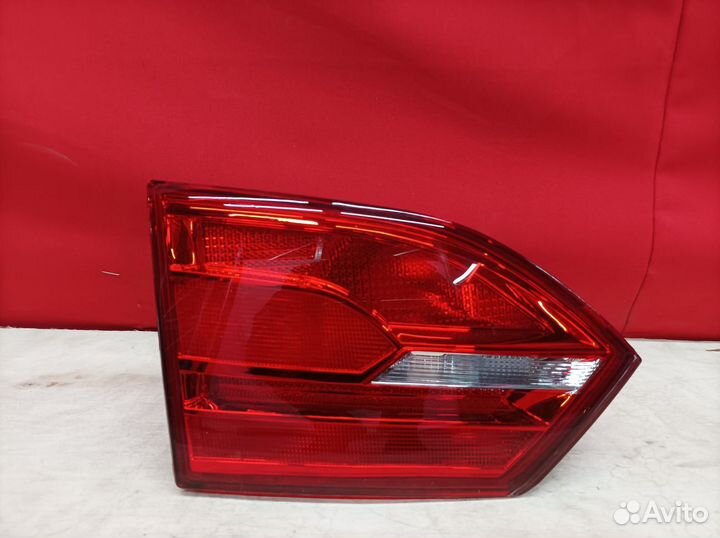 Фонарь левый внутренний Volkswagen Jetta 6 2010