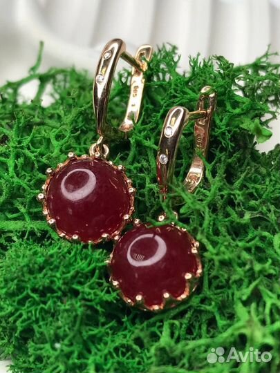 Золотые серьги 585 с бриллиантами и жадеитами