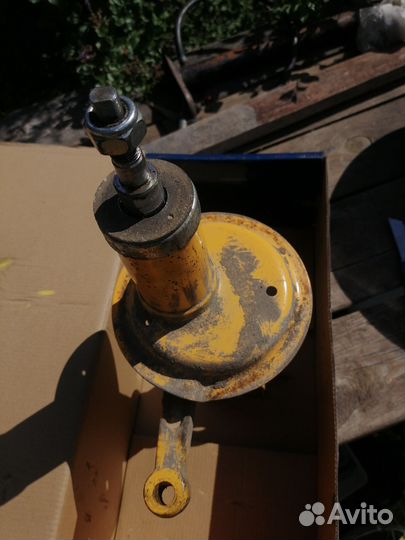 Стойка правая ваз 2110 holla