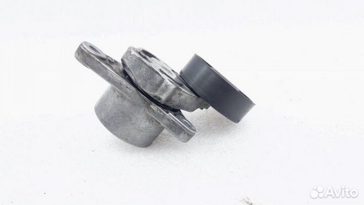 Ролик-натяжитель ручейкового ремня Mercedes-Benz