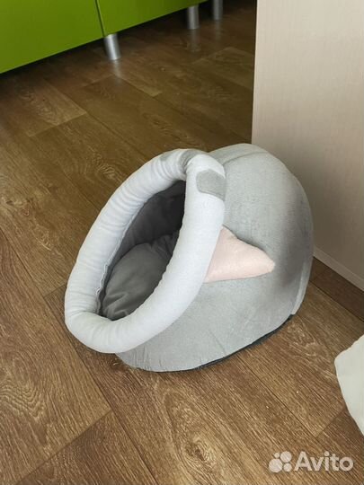 Лежанка для кошек