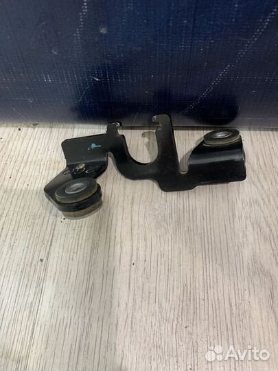 Кронштейн крепление троса кпп Hyundai creta