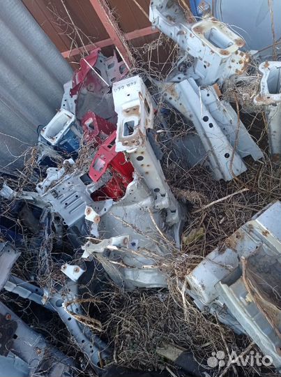 Лонжерон тайота карола