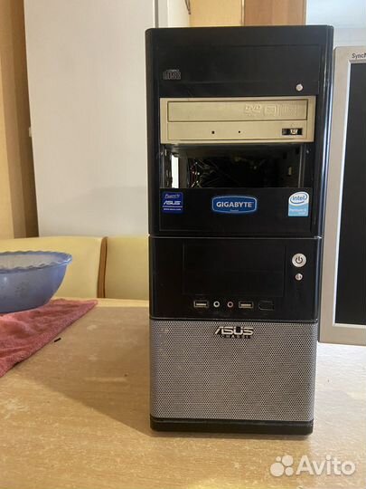 Монитор Samsung