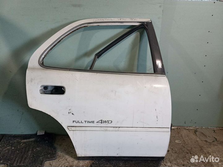 Дверь задняя правая Toyota Camry SV30