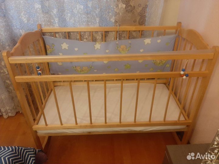 Детская кроватка