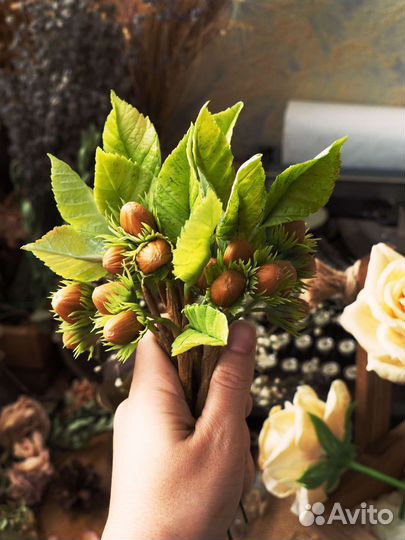 Веточка орешника ручной работы