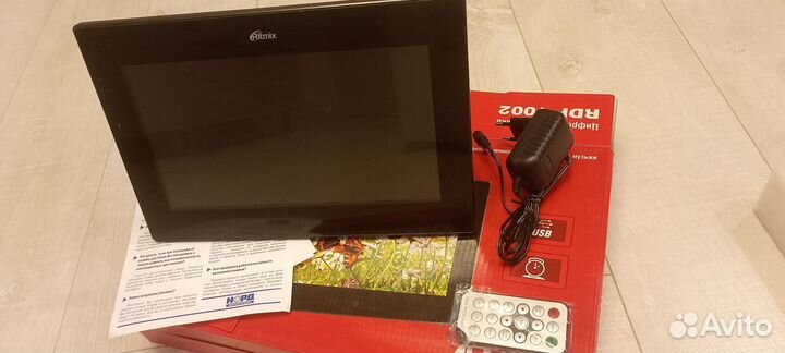 Цифровая фоторамка Ritmix RDF-1002