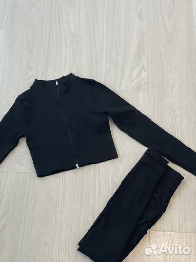 Костюм для фитнеса