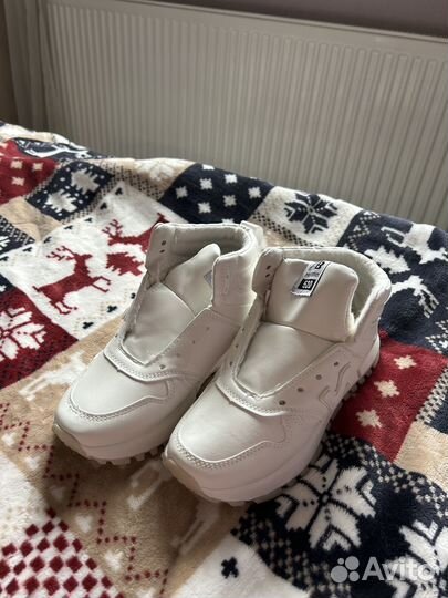 Кроссовки зимние женские 35 размер