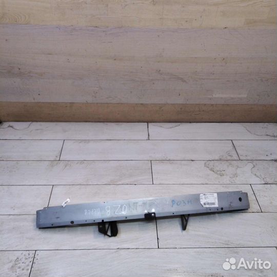 Усилитель переднего бампера Opel zafira b