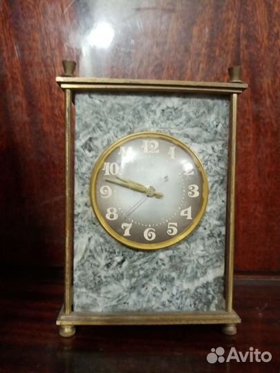 Настольные часы Молния