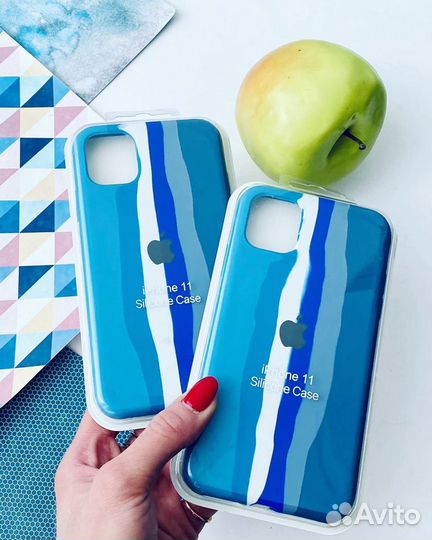 Чехол на iPhone 11